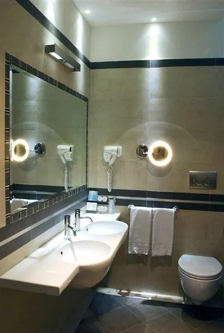 Hotel Raganelli Róma 4*,
